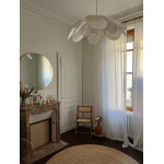 Suspension fleur 24 pétales en lin blanc et rotin