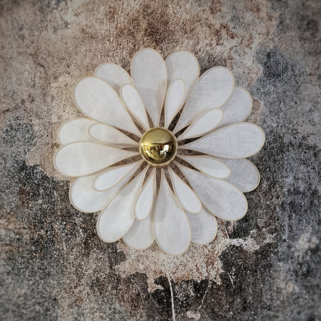 Applique murale fleur 24 pétales en rotin et lin blanc