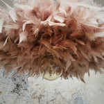 Suspension fleur plumes vieux rose