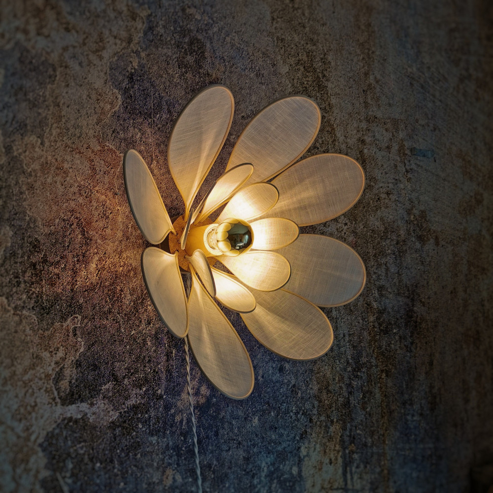 Applique Murale 3 Lumières Fer Forgé Rose - Motifs Fleurs Et Pétales De Rose Sauvage