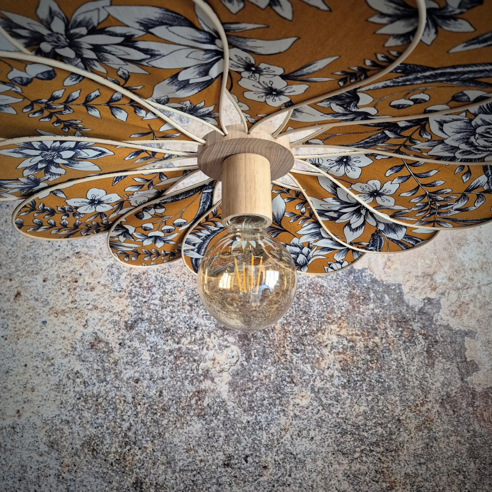 Suspension fleur, Pâquerette, 12 pétales en rotin et tissu fleuri