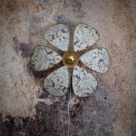 Applique Lotus, structure métal, 6 pétales en tissu fleur bleu pastel