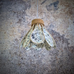 Suspension, baladeuse Nénuphar, 16 pétales en rotin et tissu fleuri bleu et vert pastel