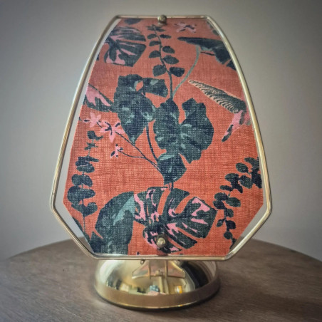 Lampe à poser pied vintage et panneau en lin fleuri