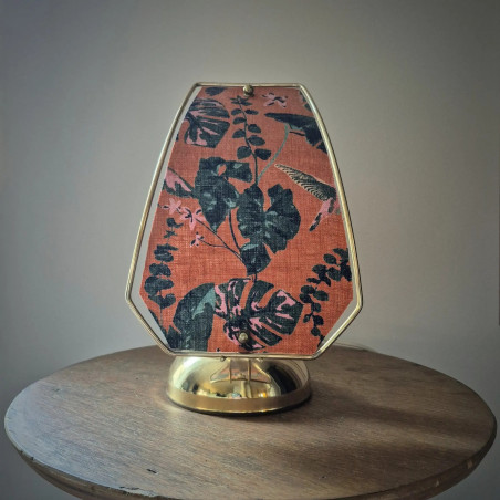 Lampe à poser pied vintage et panneau en lin fleuri