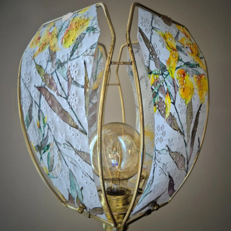Lampe à poser, pied en verre et abat-jour fleurs et oiseaux