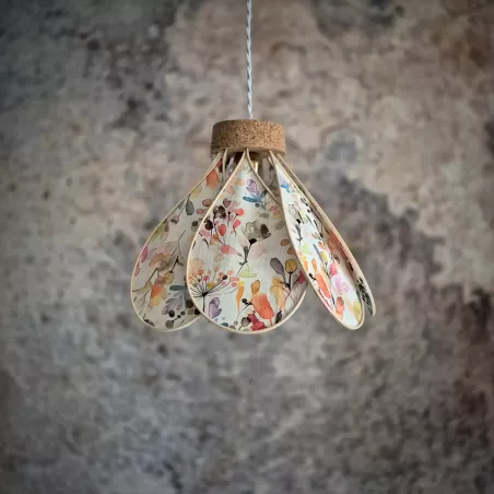 Suspension, baladeuse fleur Nymphéa, 8 pétales en rotin et tissu fleuri