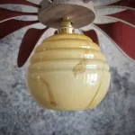 Suspension Hélice, 12 pétales en rotin et lin terracotta et globe vintage