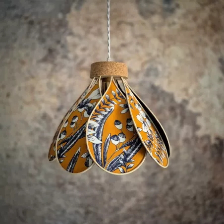 Suspension fleur Nymphéa, 8 pétales en rotin et tissu fleuri orange, bleu et blanc