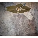 Suspension fleur, Orphéa, 12 pétales en métal et lin vert mousse