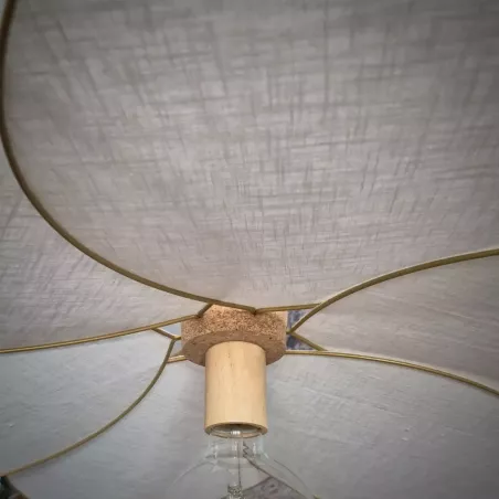 Suspension fleur XXL, modèle Frida, 6 pétales, structure en métal doré et lin blanc, pour une déco fleurie et bohème