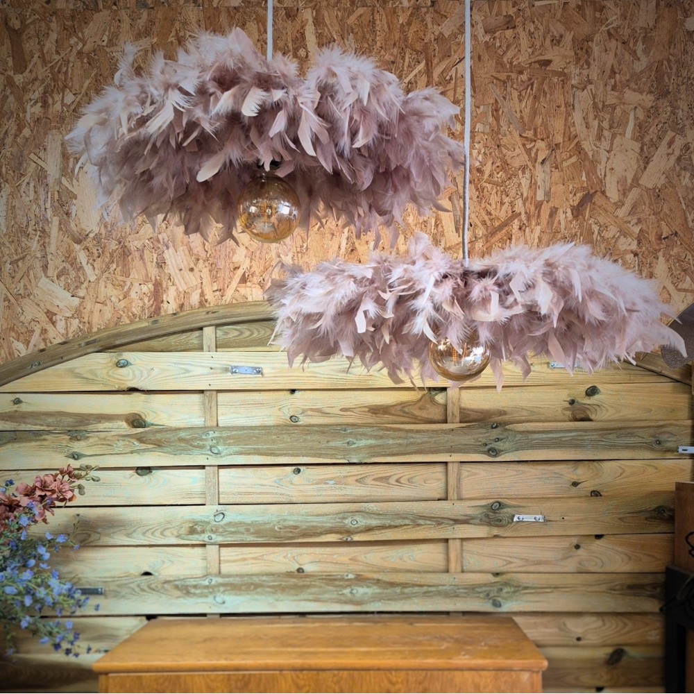 Suspension plumes, modèle Dahlia, Vieux rose