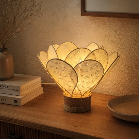 Lampe à poser fleur, broderie anglaise blanche