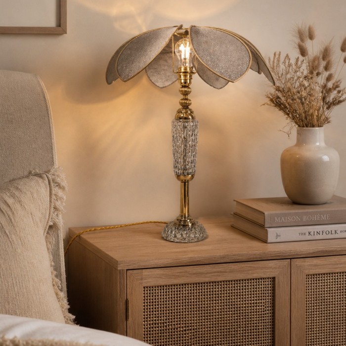 Lampe à poser fleur Lotus dorée avec pied en verre ancien et abat-jour floral de 50 cm