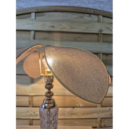 Lampe à poser fleur Lotus dorée avec pied en verre ancien et abat-jour floral de 50 cm