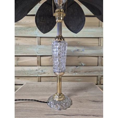 Lampe à poser fleur Lotus avec abat-jour en lin noir et pied en verre ancien.